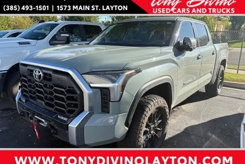 2022 Toyota Tundra Limited CrewMax photo 1