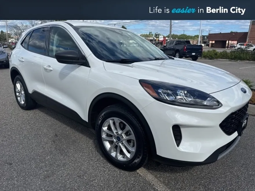 2022 Ford Escape SE photo 1
