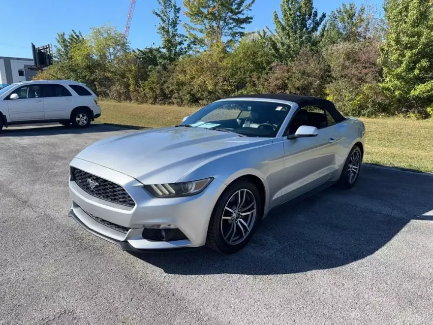2017 Ford Mustang EcoBoost Premium photo 1