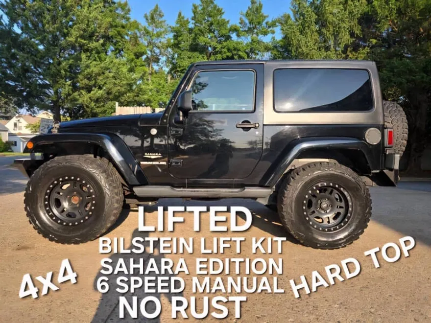 2012 Jeep Wrangler Sahara photo 1
