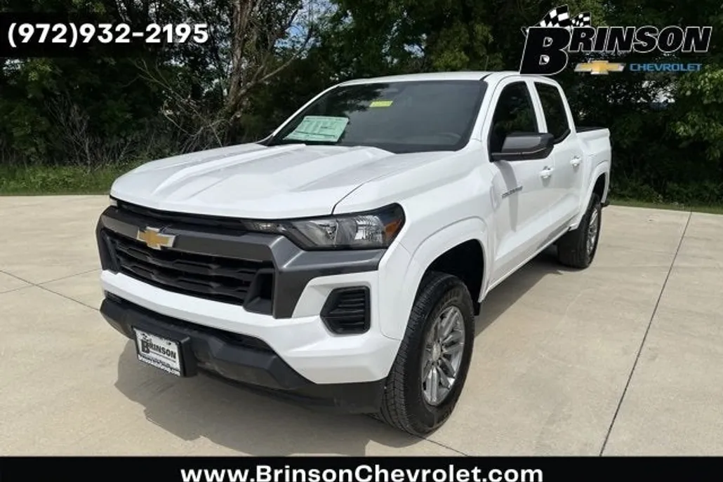 2025 Chevrolet Colorado Work Truck LT photo 1