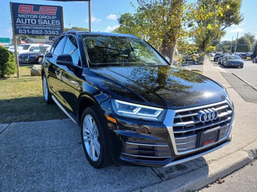 2018 Audi Q5 2.0T Premium Plus photo 1