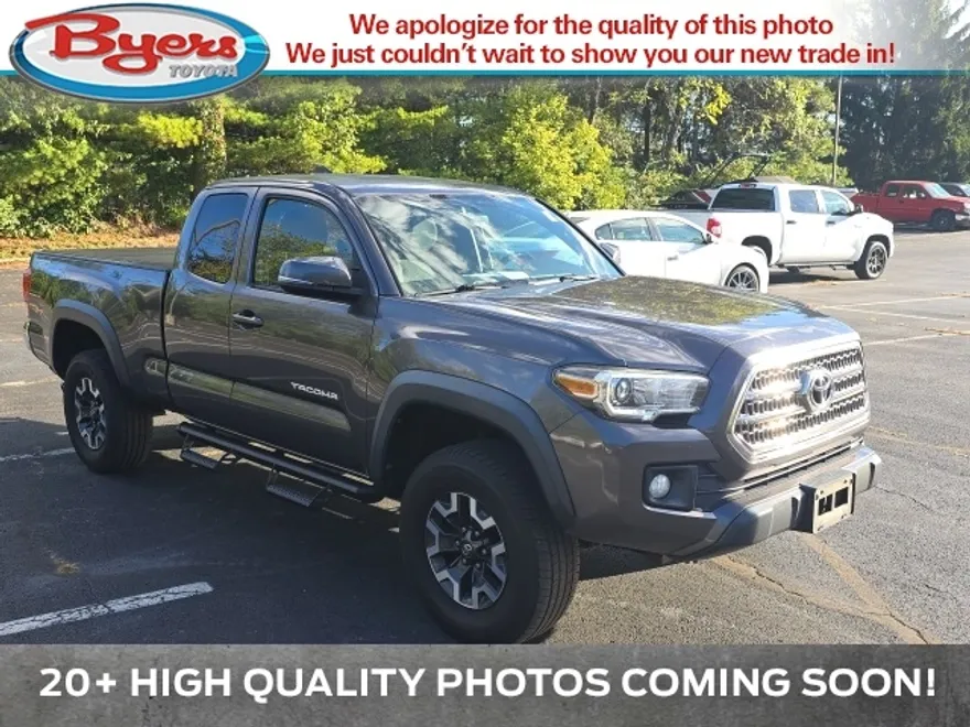 2017 Toyota Tacoma TRD Off-Road 4x4 Access Cab photo 1