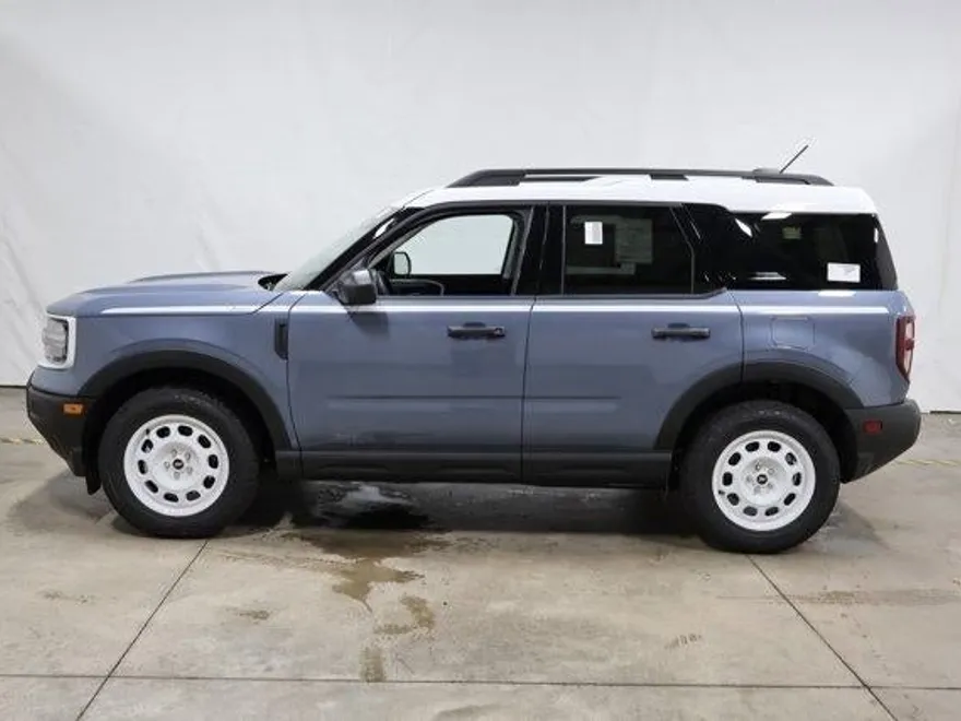 2025 Ford Bronco Sport Heritage photo 1