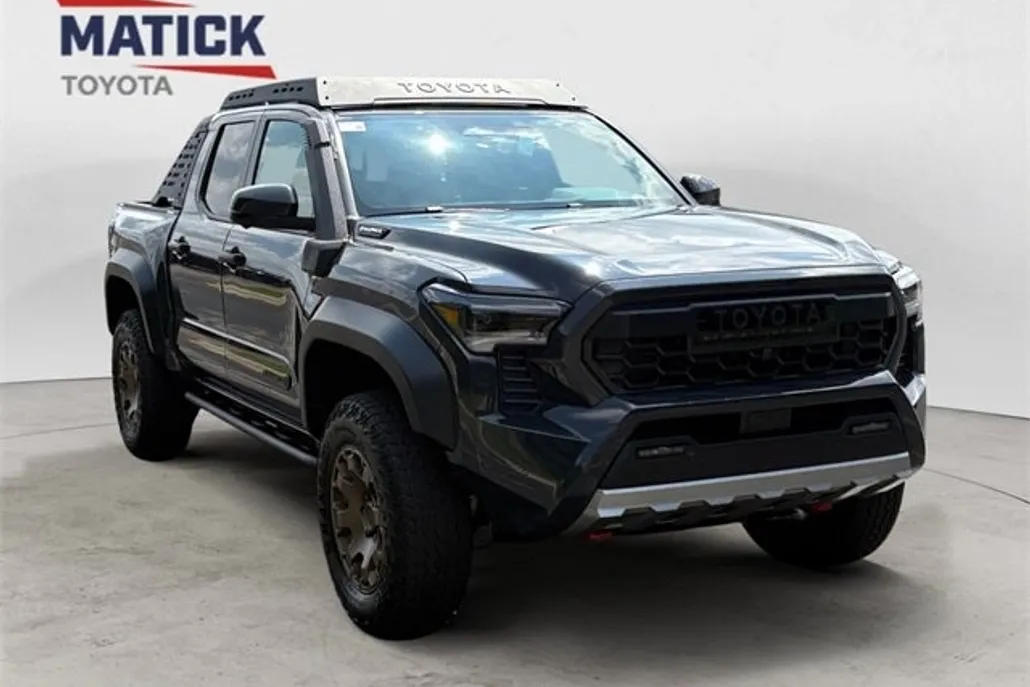 2025 Toyota Tacoma Trailhunter photo 1