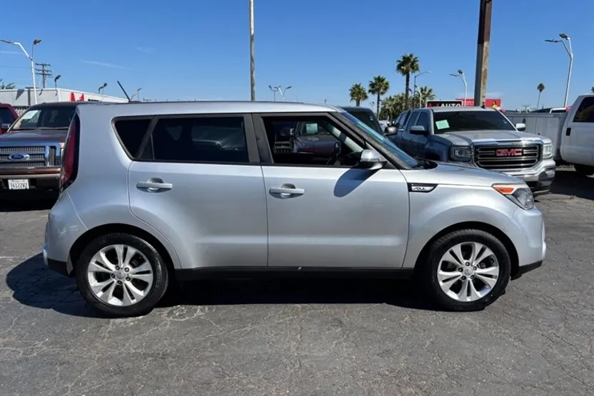2016 Kia Soul photo 1