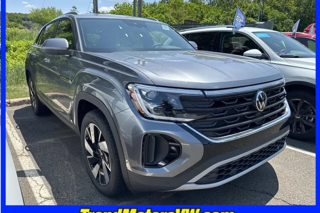 2025 Volkswagen Atlas Cross Sport SE Technology photo 1