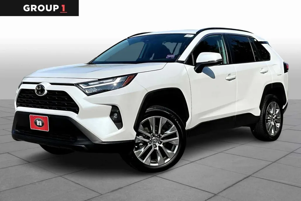 2023 Toyota RAV4 XLE Premium SE photo 1