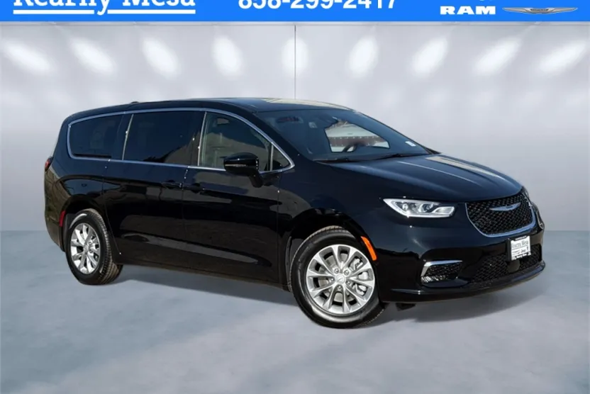 2025 Chrysler Pacifica photo 1