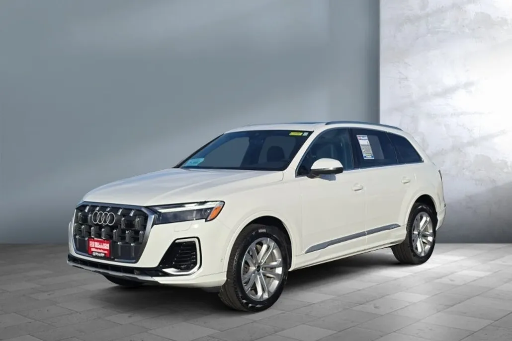 2025 Audi Q7 Premium Plus photo 1