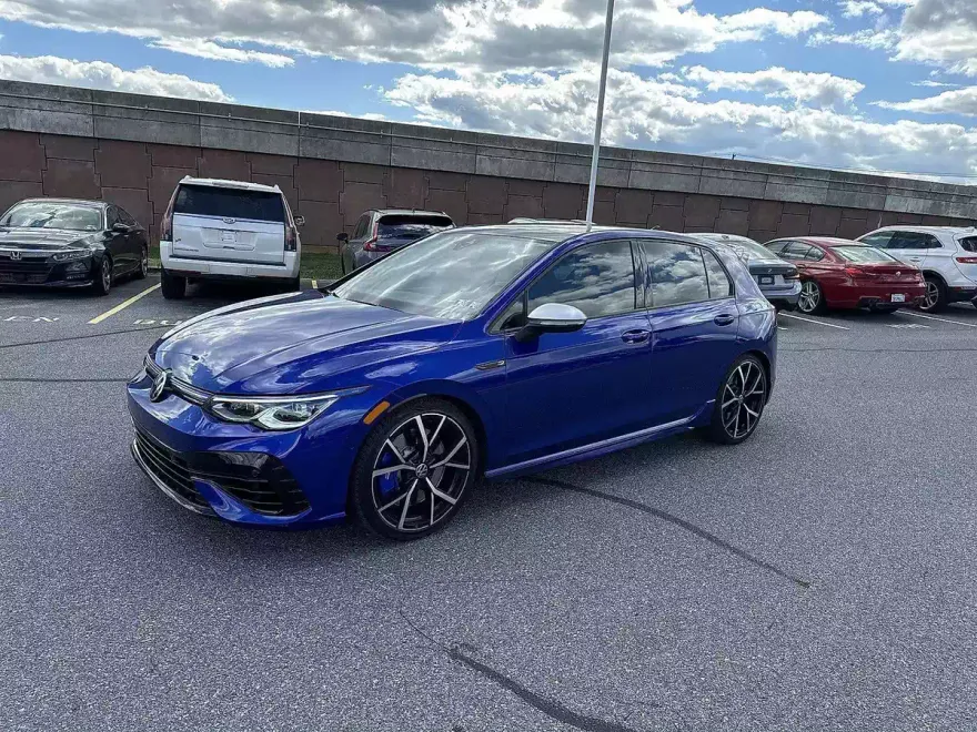 2022 Volkswagen Golf R photo 1