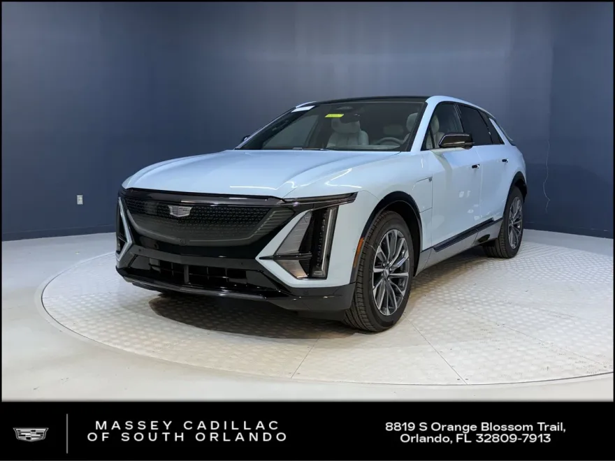 2025 Cadillac Lyriq Sport photo 1