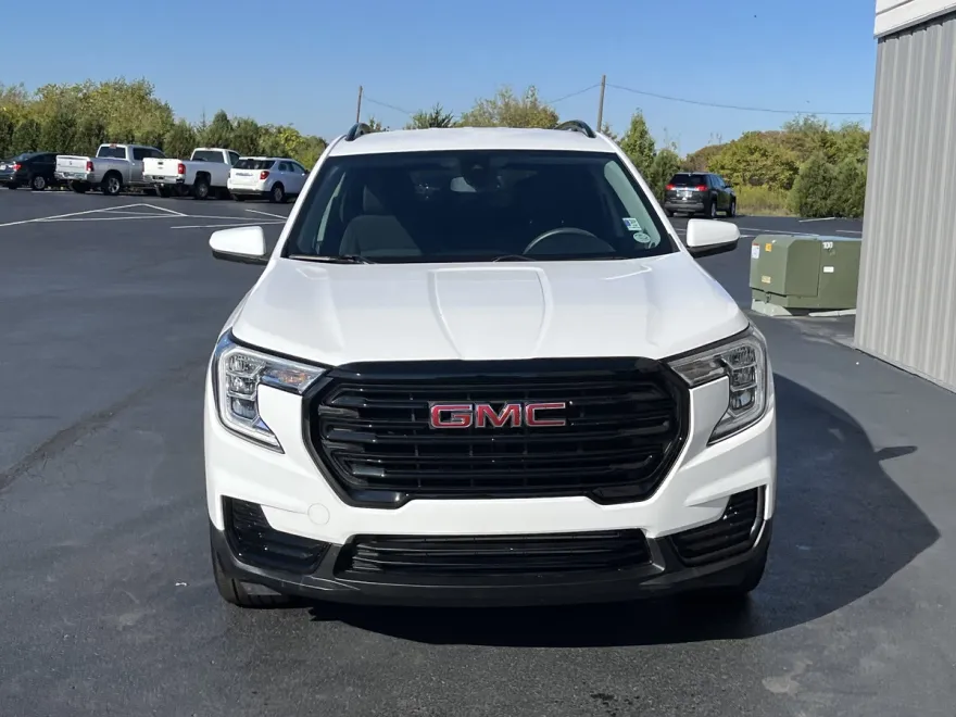 2022 Gmc Terrain SLE photo 1