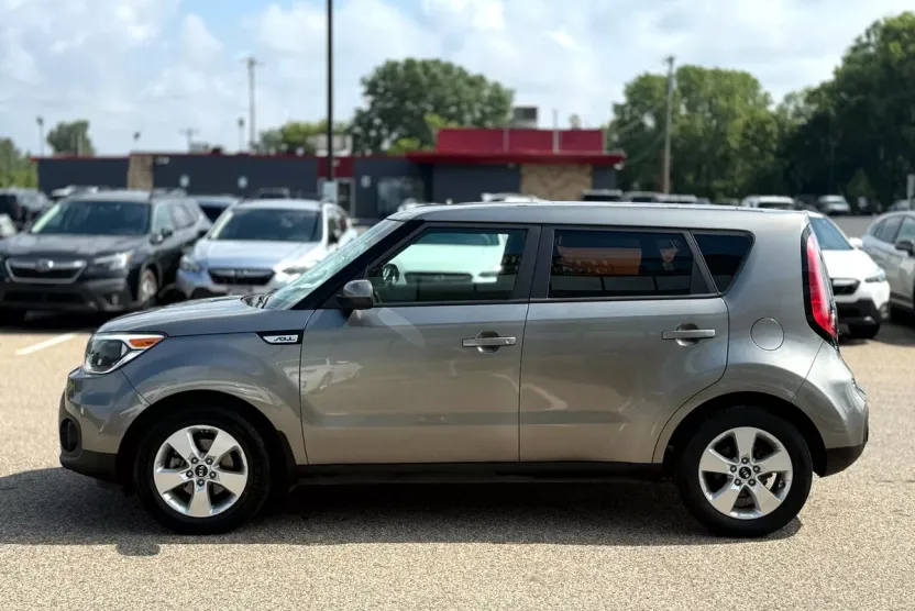 2019 Kia Soul Base photo 1