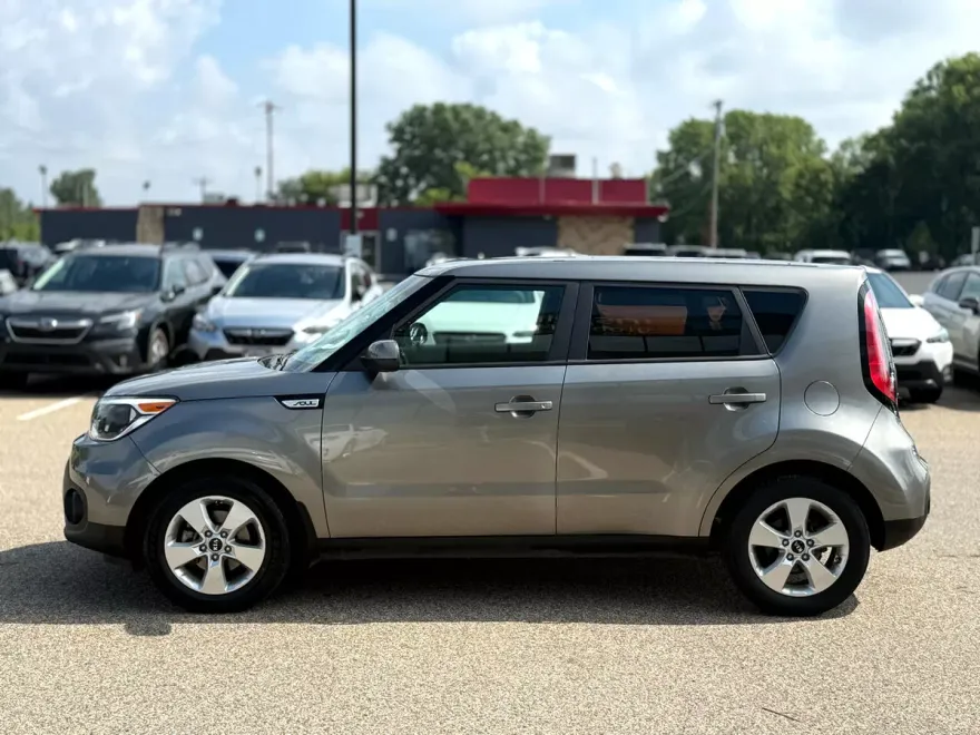 2019 Kia Soul Base photo 1