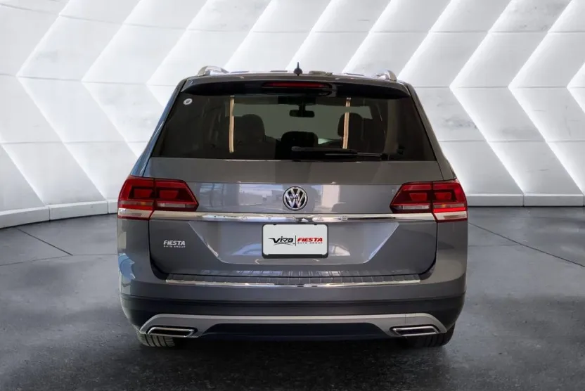 2019 Volkswagen Atlas S photo 1
