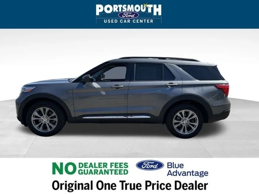 2022 Ford Explorer XLT photo 1