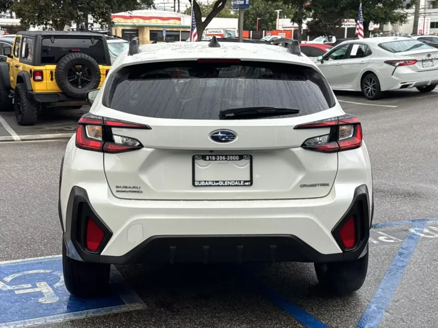 2024 Subaru Crosstrek Premium photo 1