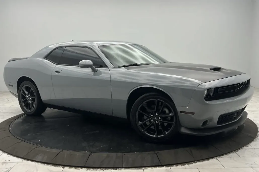 2021 Dodge Challenger GT photo 1