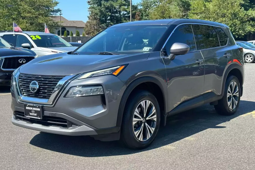 2021 Nissan Rogue SV photo 1