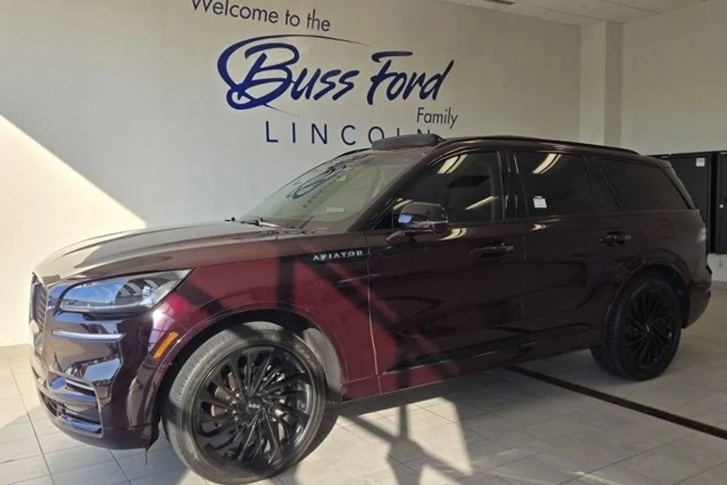2023 Lincoln Aviator Reserve photo 1
