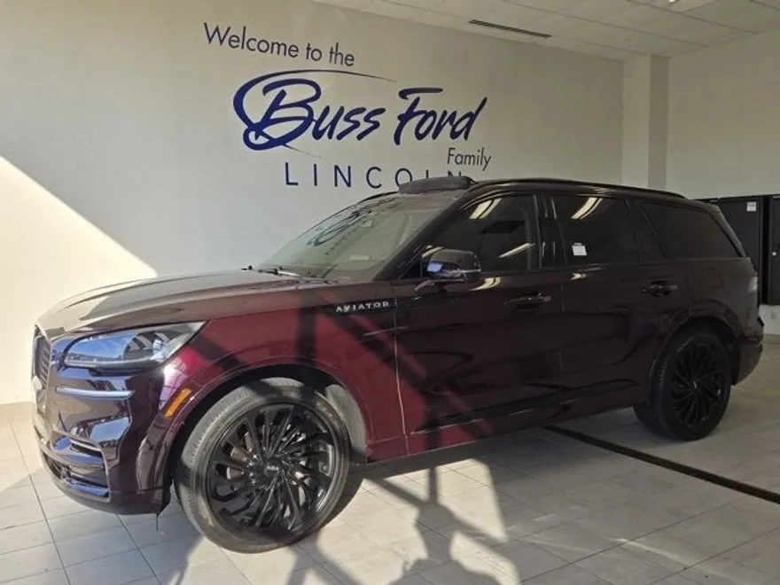 2023 Lincoln Aviator Reserve photo 1