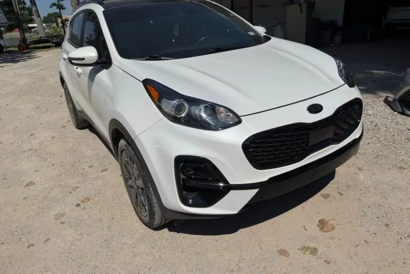 2021 Kia Sportage S photo 1