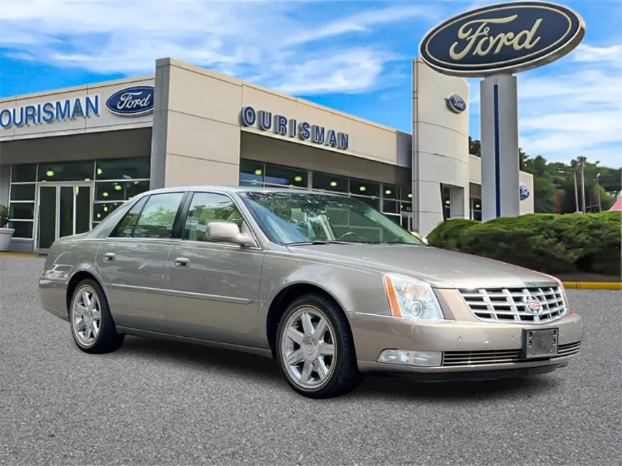 2007 Cadillac DTS Luxury I photo 1