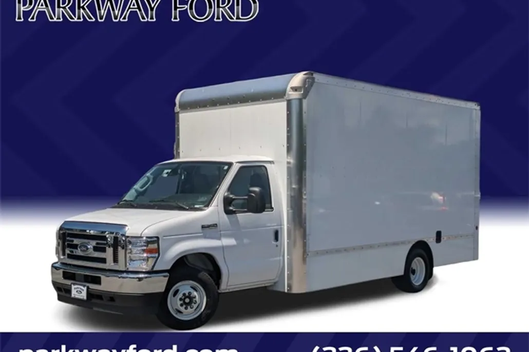 2024 Ford E-350 photo 1