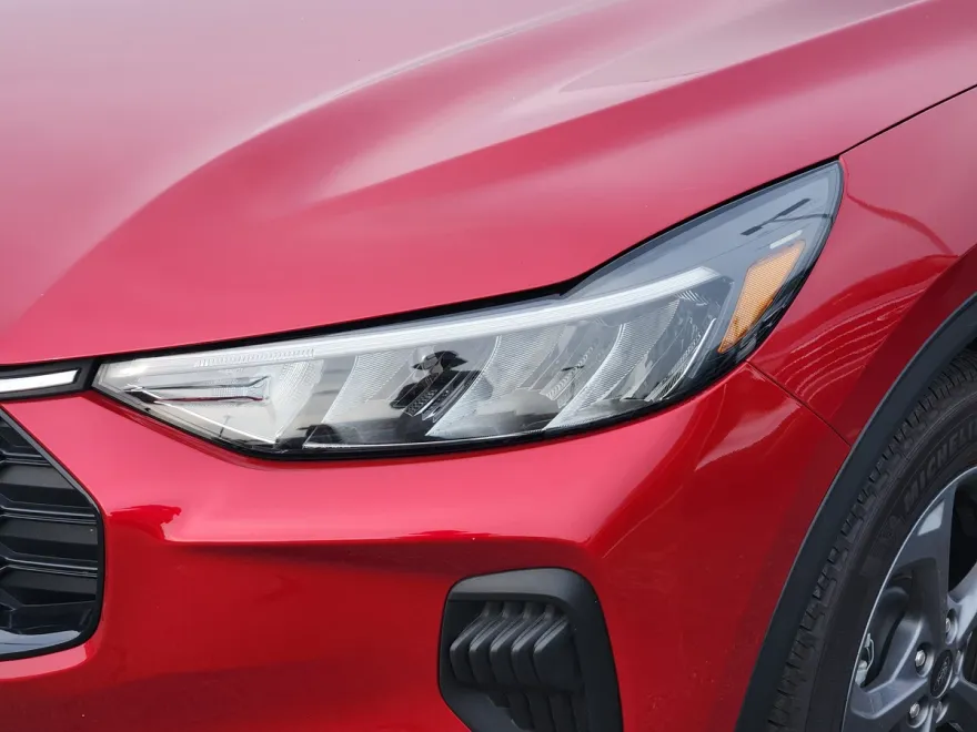 2025 Ford Escape ST-Line photo 1