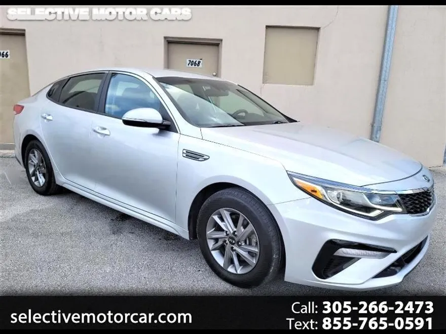 2019 Kia Optima LX photo 1