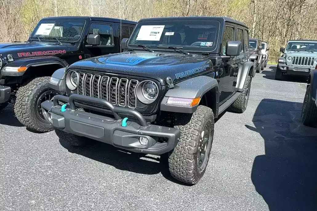 2023 Jeep Wrangler Anniversary Edition Rubicon 4xe photo 1