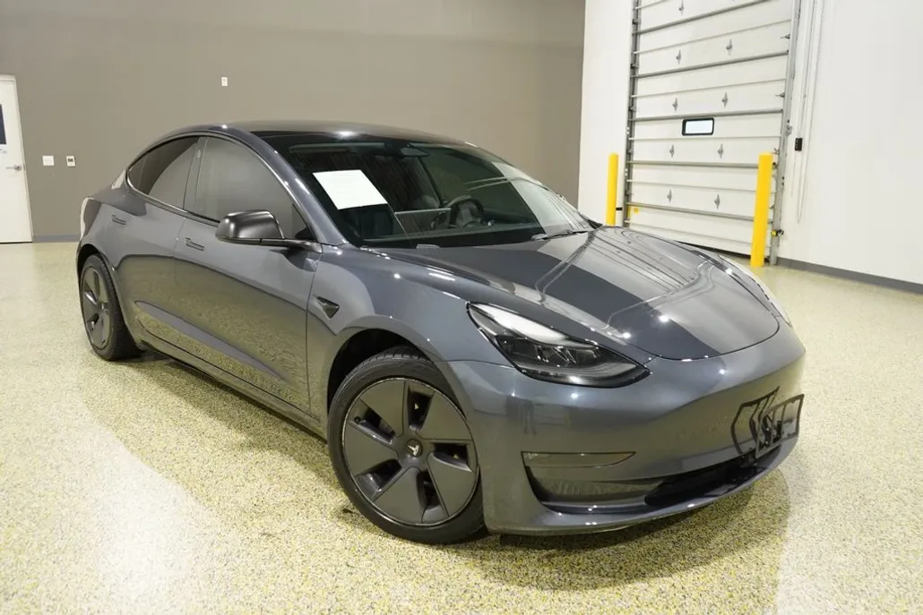 2023 Tesla Model 3 Long Range All-Wheel Drive photo 1
