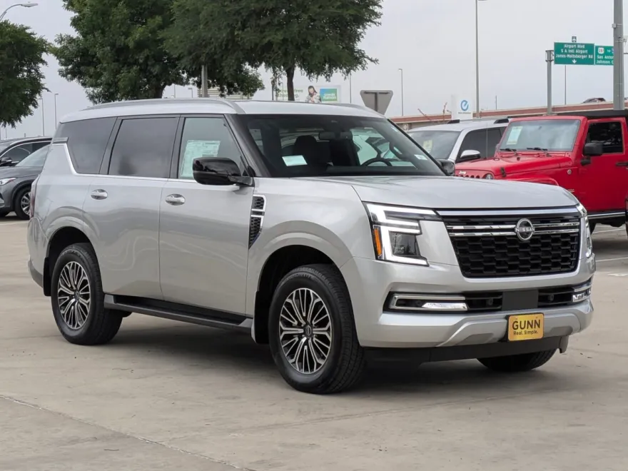 2025 Nissan Armada SL photo 1