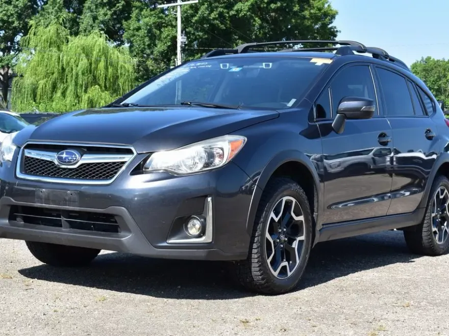 2017 Subaru Crosstrek 2.0i Limited photo 1