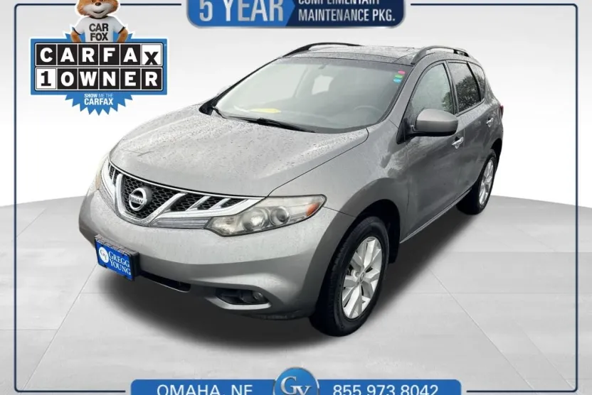 2011 Nissan Murano SV photo 1