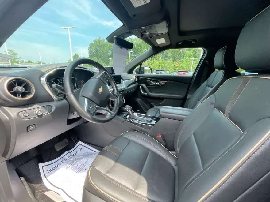 2023 Chevrolet Blazer Premier photo 1