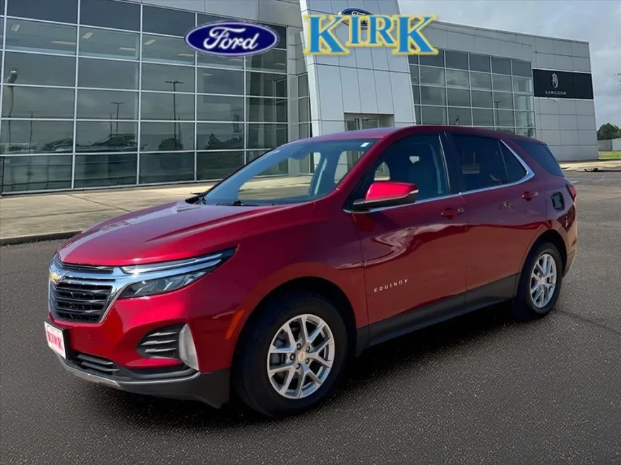 2023 Chevrolet Equinox LT photo 1