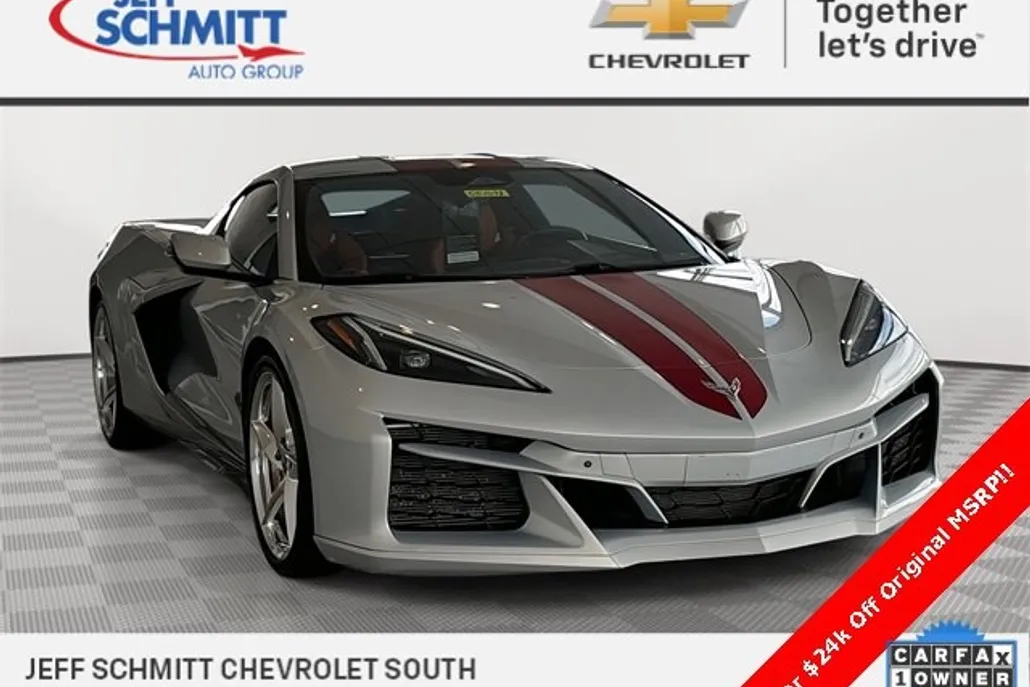 2024 Chevrolet Corvette E-Ray 2LZ photo 1