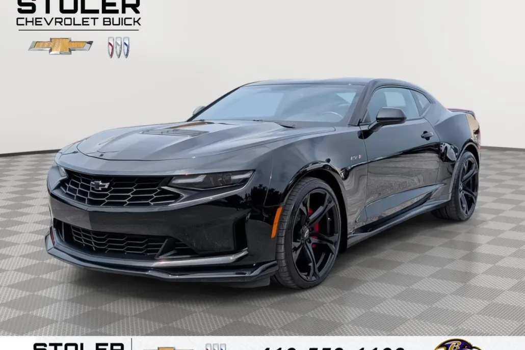 2021 Chevrolet Camaro LT1 photo 1