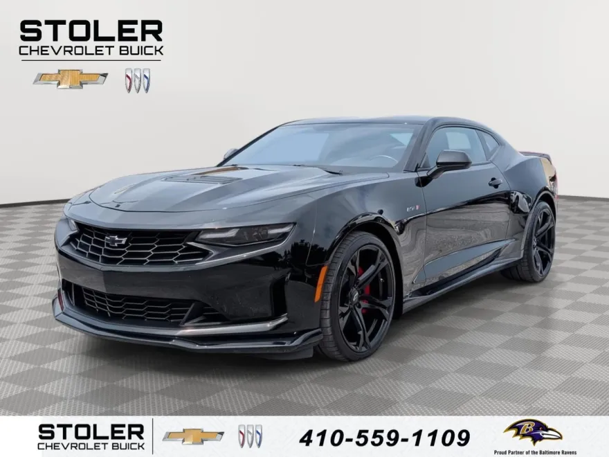 2021 Chevrolet Camaro LT1 photo 1