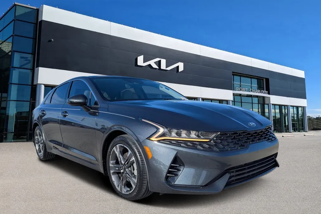 2021 Kia K5 EX photo 1