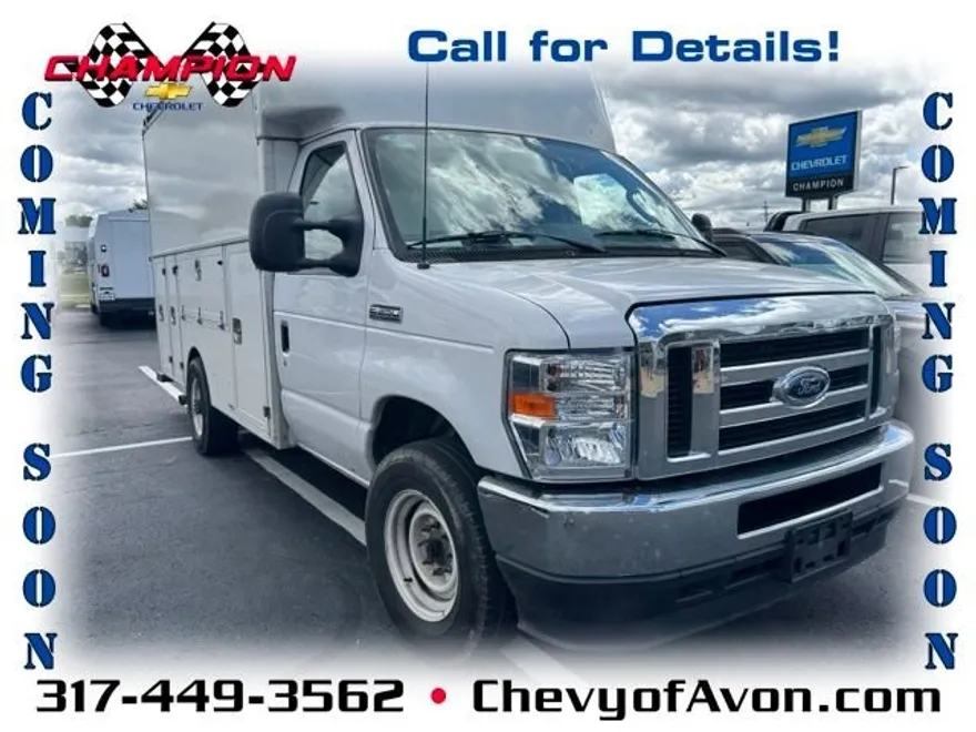 2023 Ford E-350 photo 1