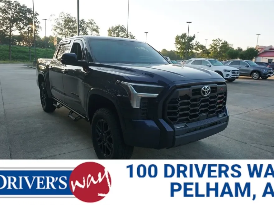 2022 Toyota Tundra SR5 photo 1