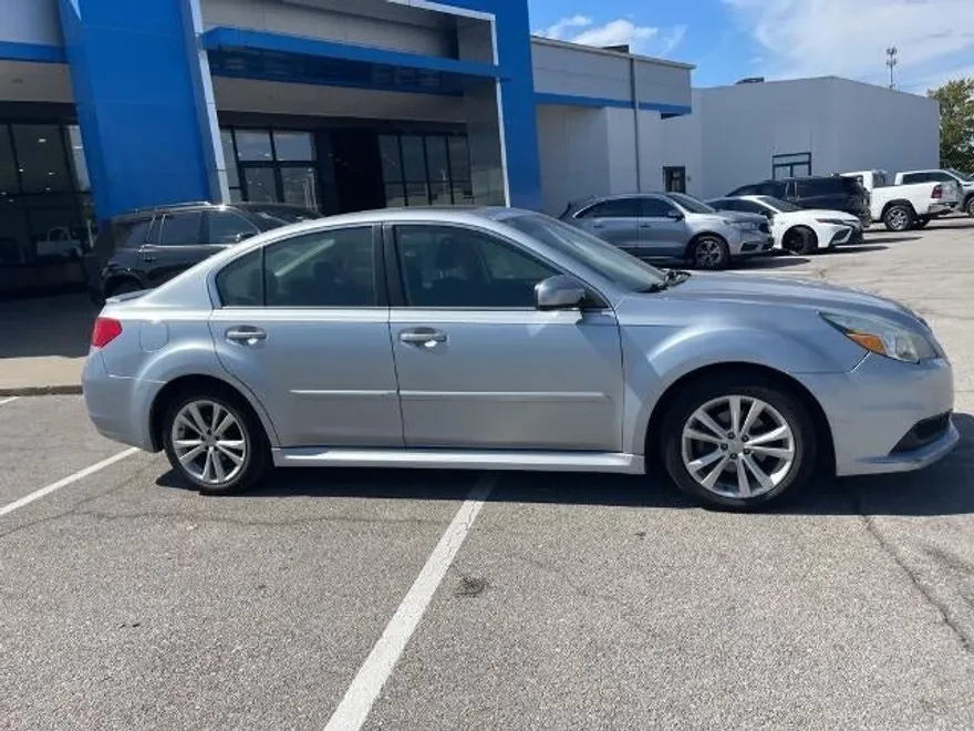 2014 Subaru Legacy 2.5i Premium photo 1
