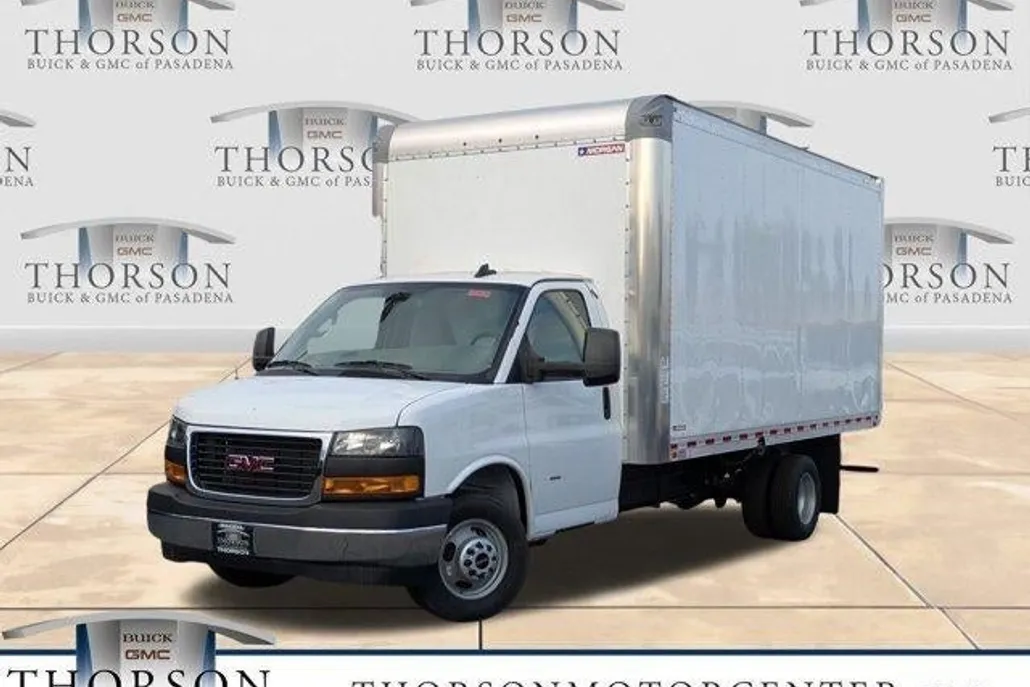 2024 Gmc Savana Cutaway 3500 photo 1