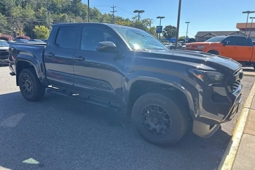 2024 Toyota Tacoma SR5 Double Cab Short Bed photo 1