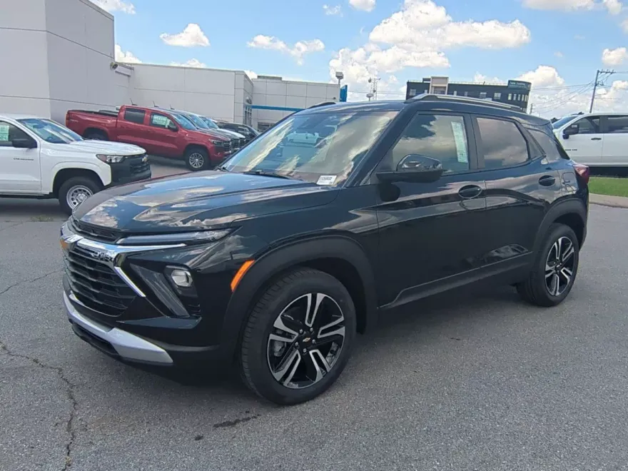 2026 Chevrolet Trailblazer LT photo 1