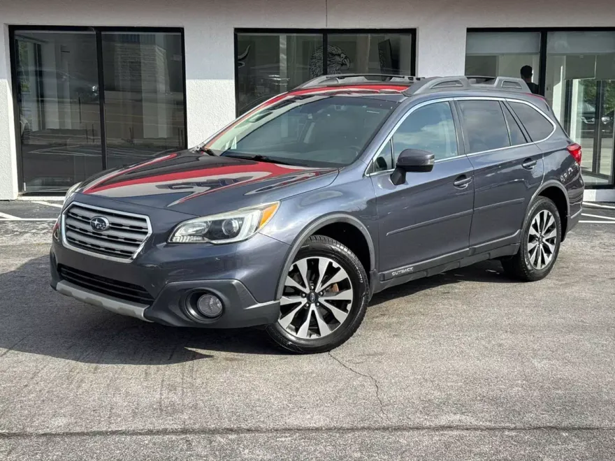 2017 Subaru Outback 3.6R Limited photo 1
