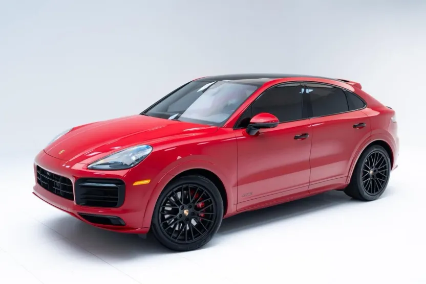 2022 Porsche Cayenne GTS Coupe photo 1